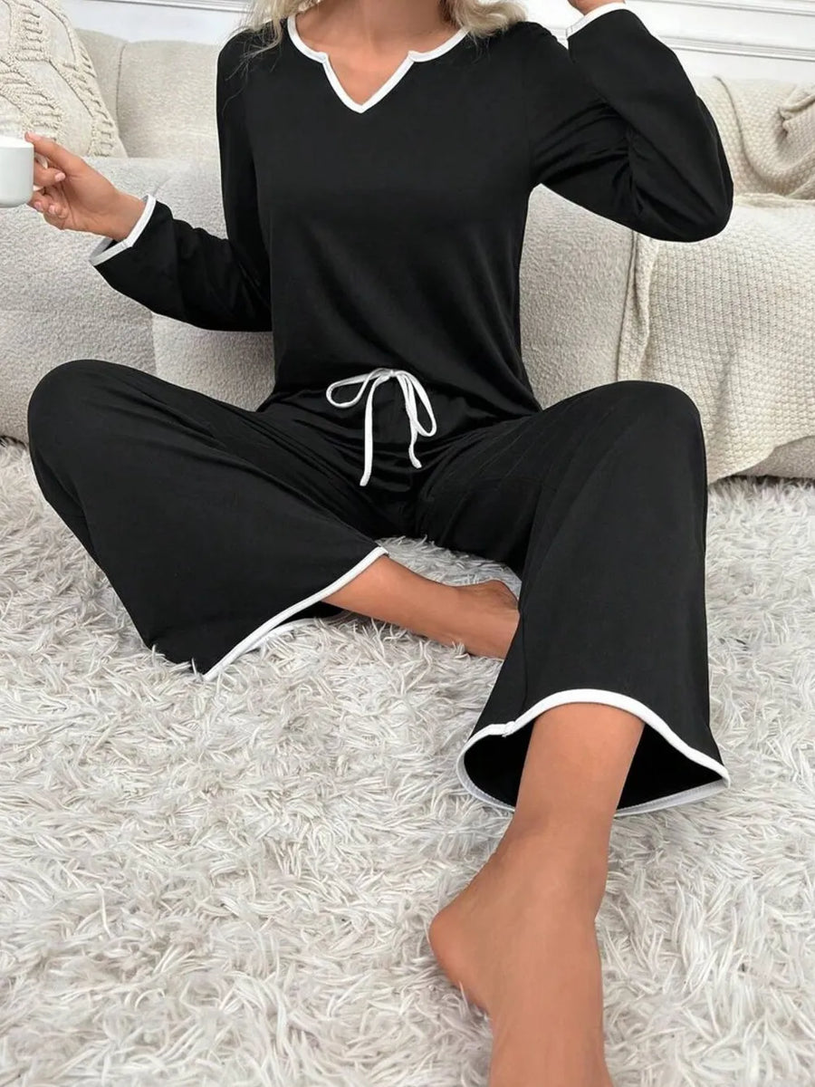 Contrast-Trim Notched Lounge Set