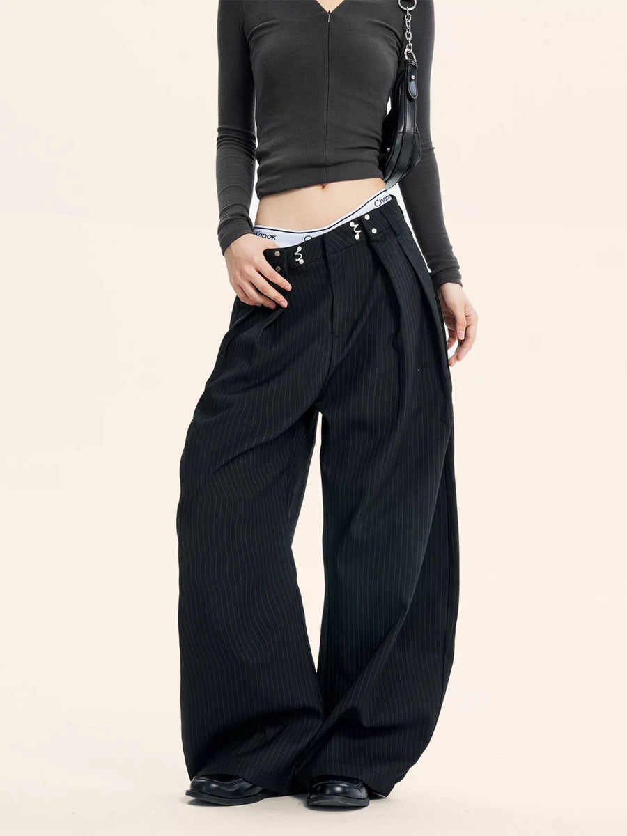 Plus Size Pleated Detail Wide-Leg Pants