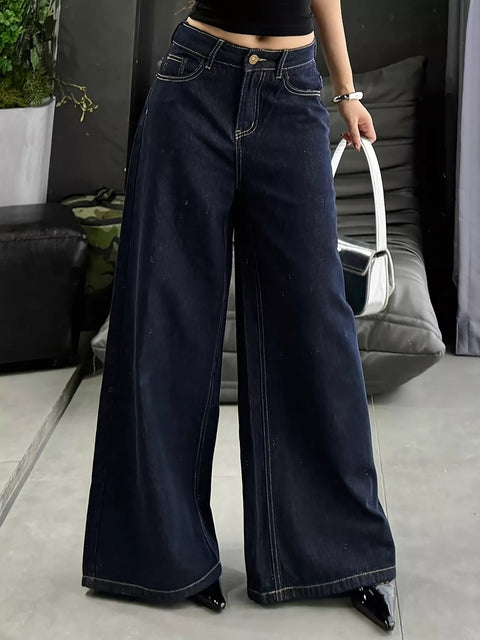 Pocketed Wide-Leg Jeans